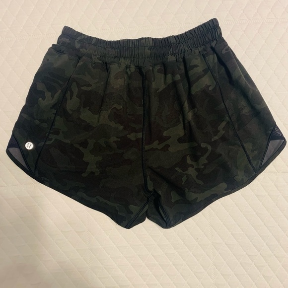 lululemon athletica Pants - Lulu Lemon Hotty Hot Shorts 4 inch